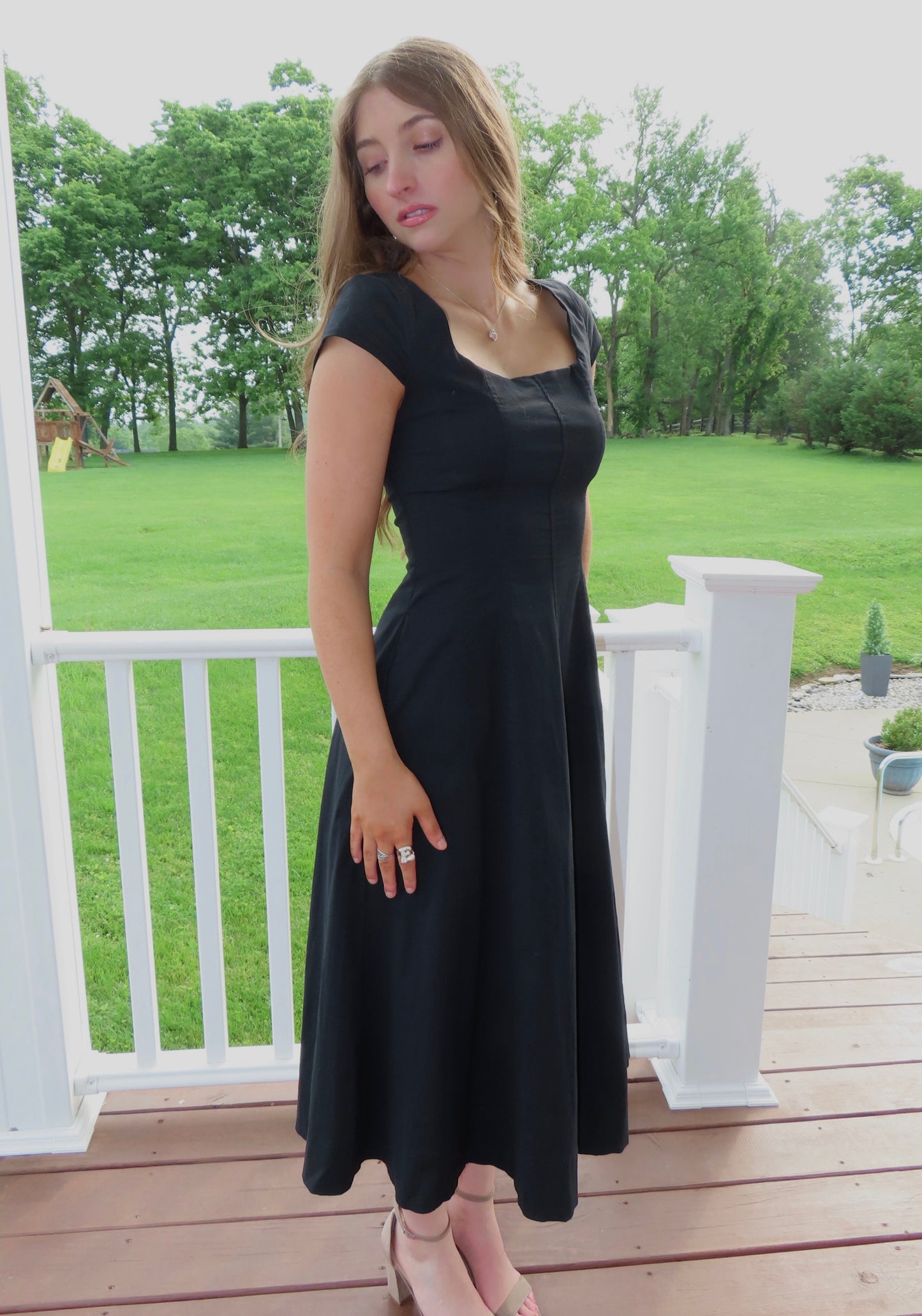 Black Cap Sleeve Maxi Dress