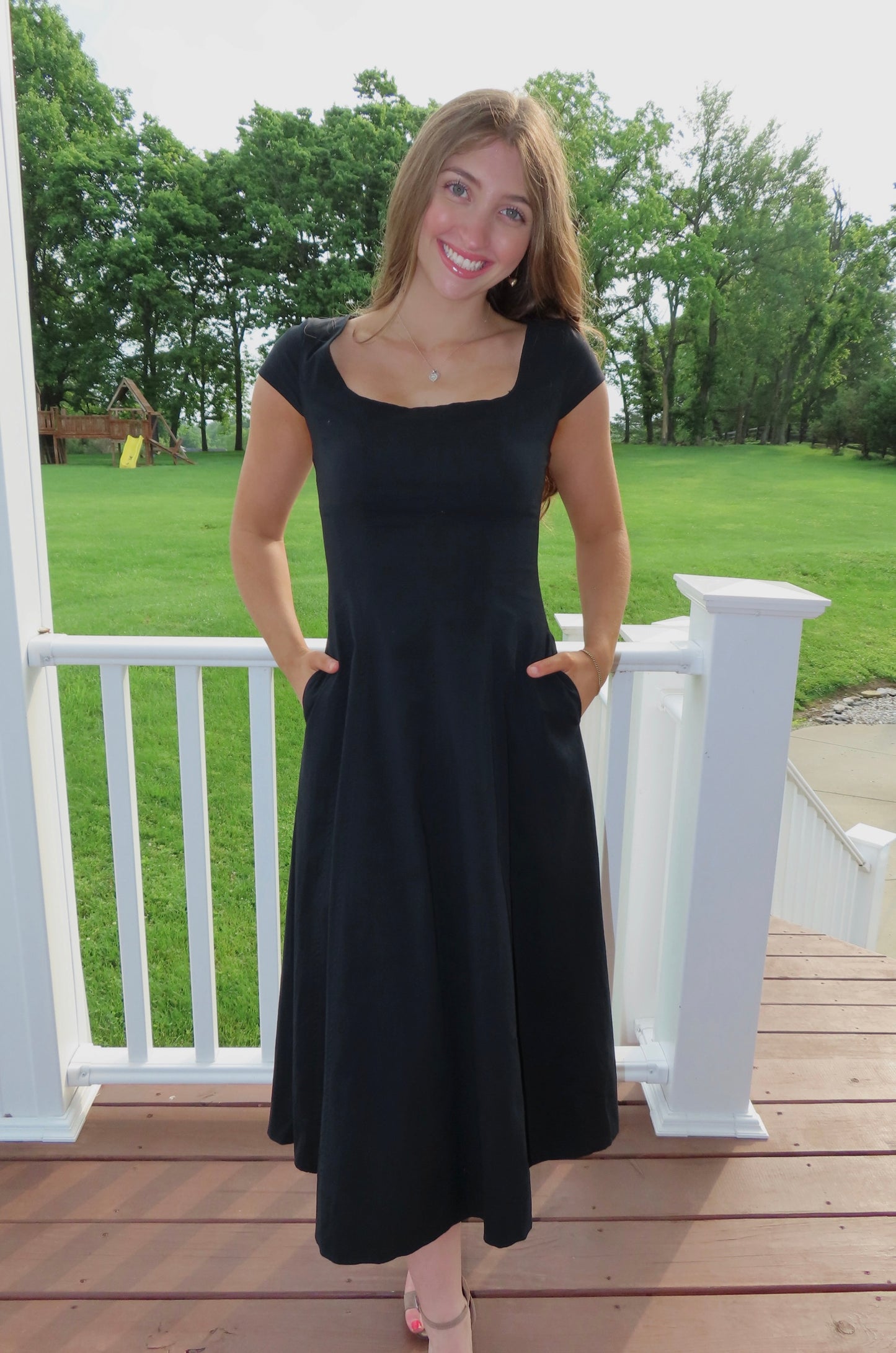 Black Cap Sleeve Maxi Dress